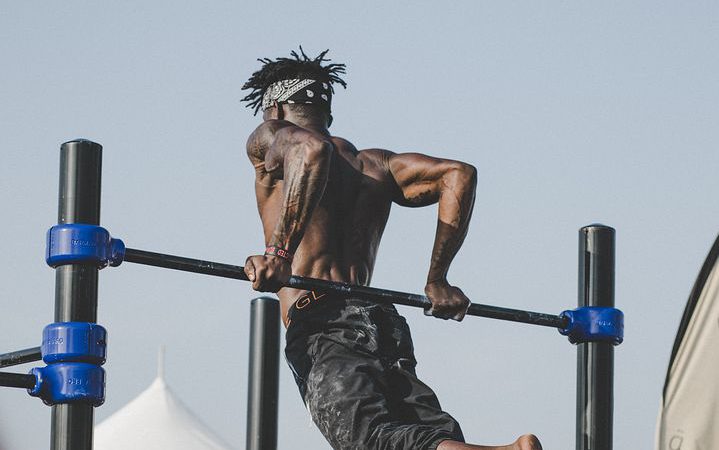 Gdzie można zorganizować siłownię domową, jaki sprzęt do niej zakupić